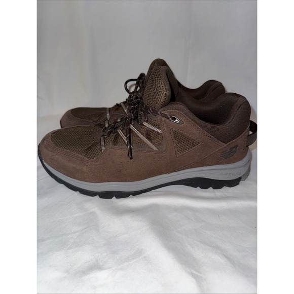 New Balance 669  MW669LC2 Mens 11 4E Wide Trail Walking Hiking Brown Sneaker - Picture 1 of 8